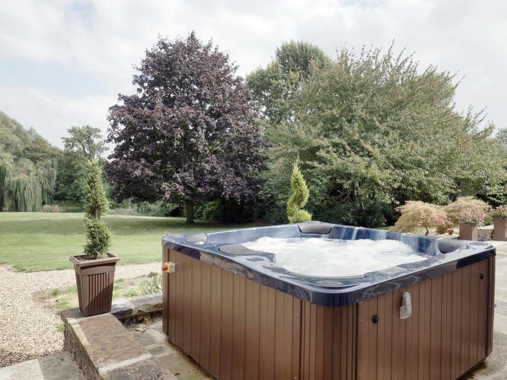 That Amazing Place Bed and Breakfast Harlow Exteriör bild